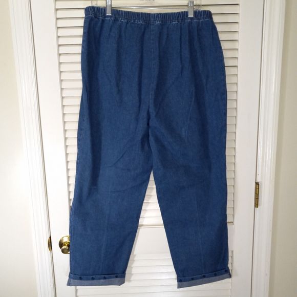 Denim & Co Crop Jeans Size Large Pull On Floral Embroidered Hems Inseam 25" - Picture 5 of 10